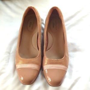 Clark's size 7 1/2 ballet flats, nude